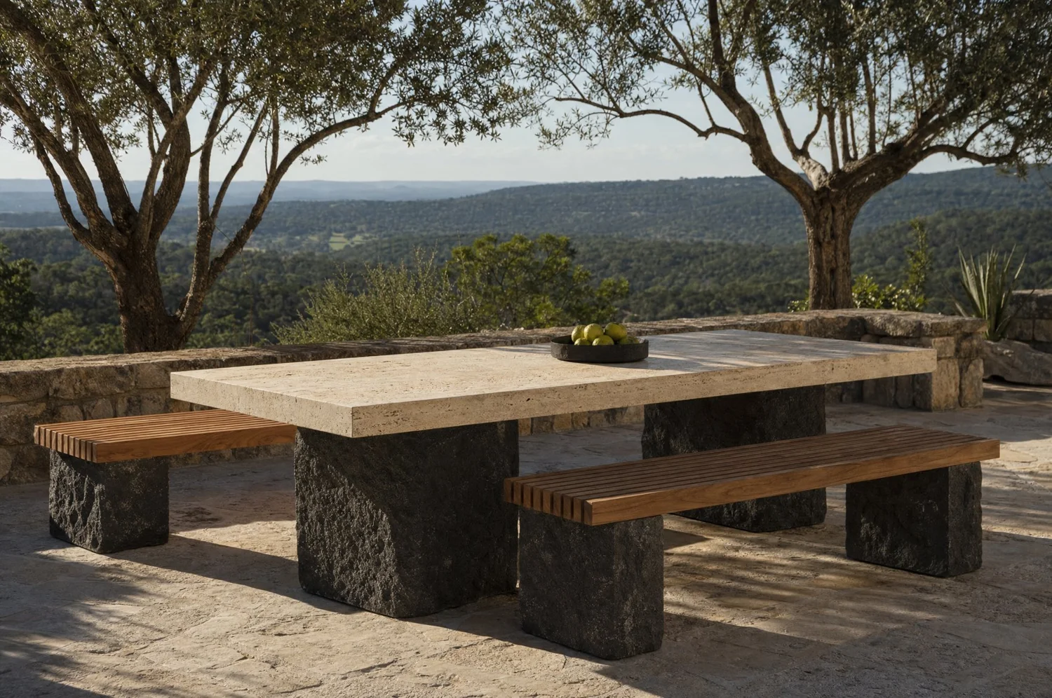 Comedor exterior travertino y pino, exterior en travertino, piedra volcánica y pino. Render de diseño.